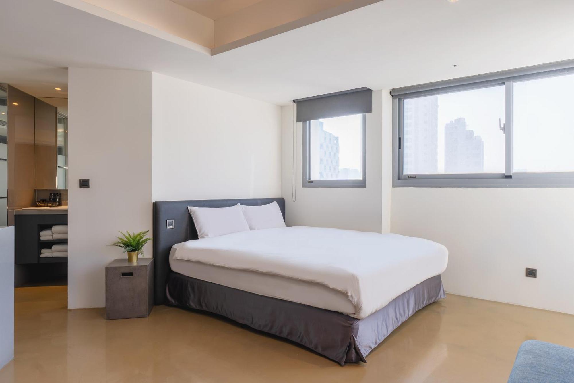 Check Inn Taichung Liming Ngoại thất bức ảnh